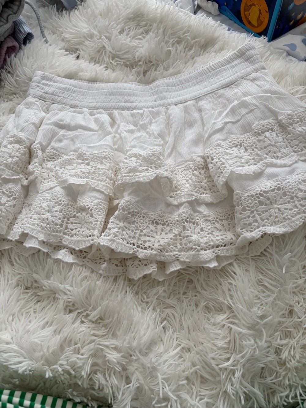 Hollister White Lace Tiered Mini Skirt